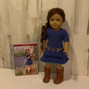Extremely Rare American Girl Doll Saige with her book